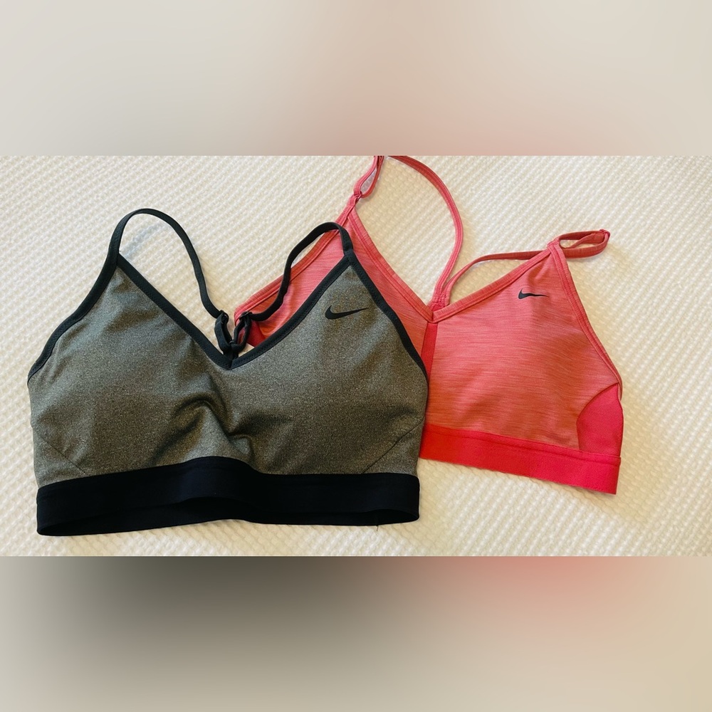 2 Nike Sports Bras, adjustable straps and removable cups size med